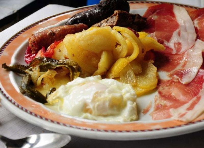RUTA DE TAPAS<br /><strong>VISITA <strong class='extra_info_articulo'>- desde 50.00 € </strong></strong>