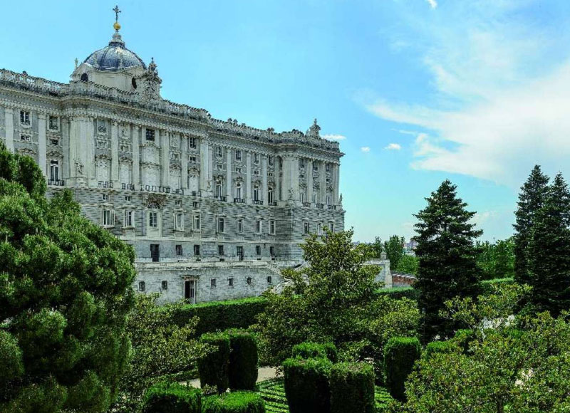 EARLY ACCESS “SKIP THE LINE” GUIDED TOUR ROYAL PALACE - Visit 12:15h - from 39.00 €  