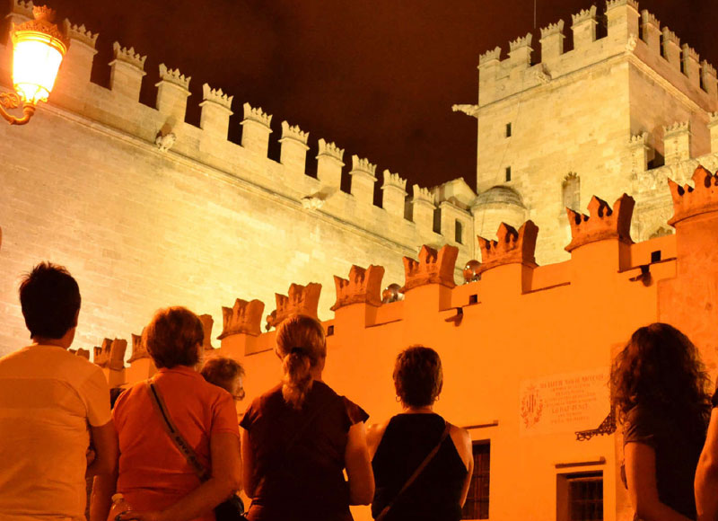 MYSTERIES AND LEGENDS AROUND VALENCIAS MOON - vISITA - from 20.00 €  