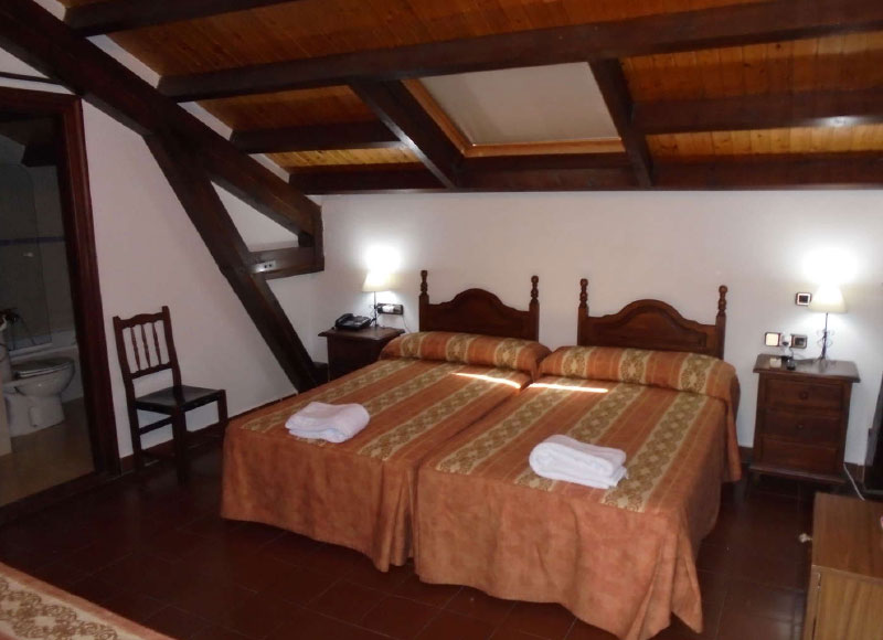 PACK EXPERIENCIA EN ZAMORA: NOCHE EN AD + VISITA GUIADA OPCIONAL<br /><strong>Alojamiento y desayuno <strong class='extra_info_articulo'>- desde 40.00 € </strong></strong>